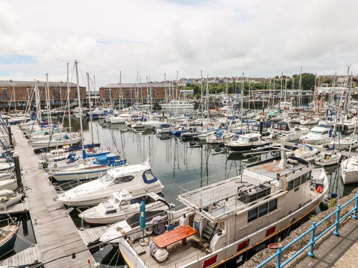 15 Sovereign House Διαμέρισμα Milford Haven Εξωτερικό φωτογραφία